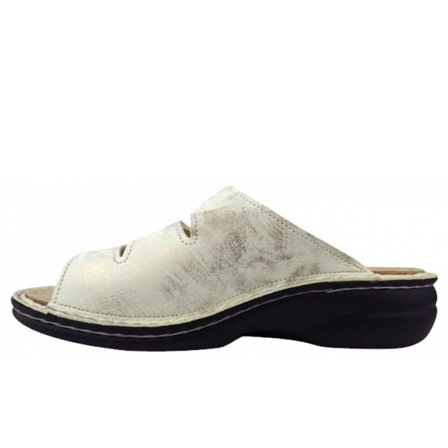 Finn Comfort Damen Kos Oro latte Pantolette in latte Metallic